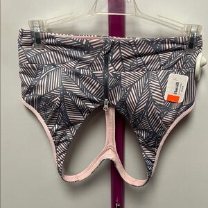 25. Lululemon Bra Sz 8 Front Closure